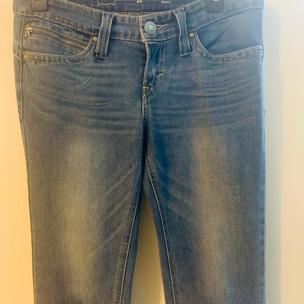 Jeens - Picture 3 of 10